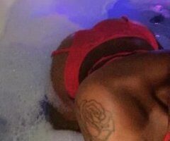 ITS YOUR FAVORITE DREAM DADDY💦TIGHT WET PUSSY😜ALL NATURAL CURVY 100% REAL😜 - Image 4