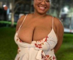 Hello Lovers Your favorite bbw Available In Town 🤙🏽 Facetime fun⭐Sexting⭐Videos 💦 2girl special 💦 sexting,dick rating, incall and outcall also carcall 🎀 $40 DEPOSIT MUST FOR ALL DATES - Image 5