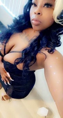CHOCOLATE LOVERS DREAM HUMP DAY SPECIAL $100 INCALL CALL NOW DON'T MISS OUT - 1