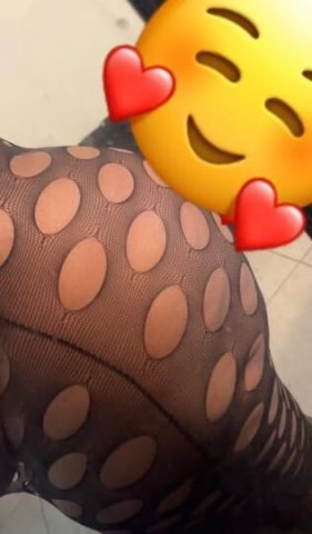 Thickk Caramelllllll Babyyyy - 1