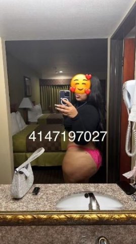 💋Light Skin 😋With CURVY Body💋 - 1