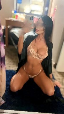 FETISH princess - GFE - Facetime verify - your fantasy girl - party with me - 1