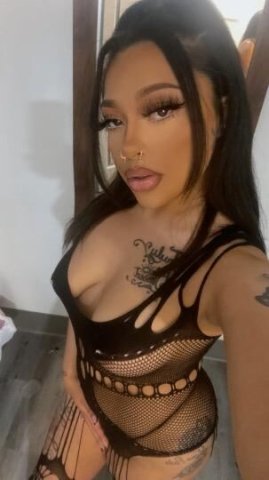 Looking for a person with a good heart and treat me with love❤️❤️❤️✅I can Host or visit your place✅ and 🚗Car Fun - 1