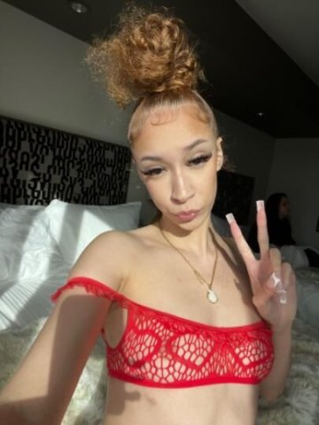 Star⭐ CATCH ME WHILE YOU CAN pretty and petite treat incall - hotel fun - 1