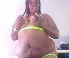 🌟Longer Vids on my PH account🌟Daddy cum fuck this sexy, ebony BBW...make me choke on that D😛 - Image 2