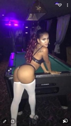 pretty petite college girl looking to make all your fantasies come true🥰 incall preferred - 1