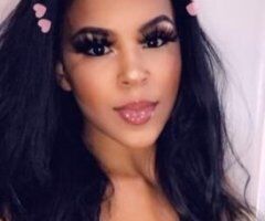 pretty petite college girl looking to make all your fantasies come true🥰 incall preferred - Image 4