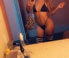 pretty petite college girl looking to make all your fantasies come true🥰 incall preferred - Image 8