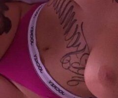 Portland escorts - mamita lists para tu lechita/ ready for you daddy