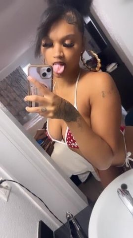 2 girl special we do it the best cum💦 have some fun💋 - 1