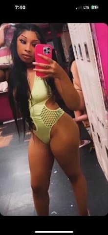 SPECIALS TONIGHT😘 PRETTY WET WARM TIGHT PUSSY💦 - 1