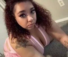 YES THIS PUSSY IS PIERCED - Image 2