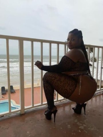 💦BBW🔥BBW💦ULTIMATE THROAT GOBBLER AND SOUL SNATCHER!! CUM SPREAD THIS JUICY ASS CHEEKS🍑🍑 - 1