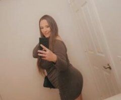 Thick and sexy sno bunny ready to play‼🫦 - Image 3