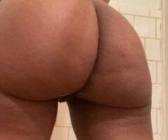 Best ass 🍑 in town. Cum 💧 see for yourself 😘 - Image 2
