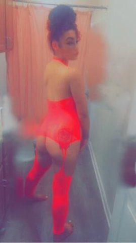 the New GIRLS Town 💕 Got my BESTIE (w) me. 💦 Lets have some F U N 😝 - 1