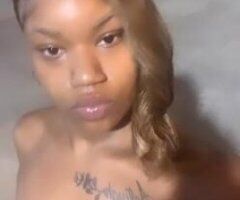 RELAXER😩MS.BUSS PIPES😮🍆💦 SEXY BIG BOOTY EBONY😏😍 - Image 4