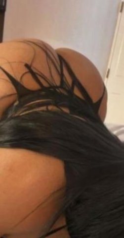 Chica sexy Cubana de paso por la ciudad solo el fin de semana, llmame la pasaremos rico 🤤 - 1
