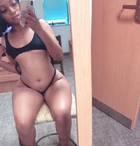 Let's HAVE FUN 🥰 Ask about my 2 girl 👯♀ - 1