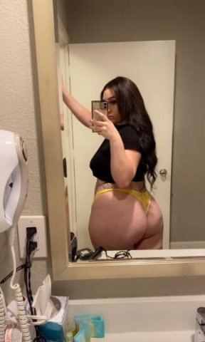 Thick Upscale Hottie Ready 2 play 💦 100% Real 🍑💦😜 - 1