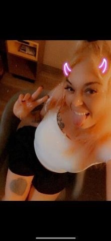NEW BLONDEE IN TOWN 💞💦 - 1