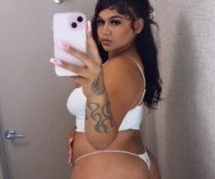 Juicy Curvy Armenian mami 💋 - Image 3