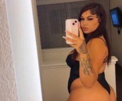 Juicy Curvy Armenian mami 💋 - Image 4