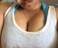 St. Louis escorts - BOOKING FOR TONIGHT AFTER 7PM💋