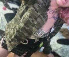 252 number broken again need phone ASAP TRYING NOT TO GET THROWN OUT DUE TO NON PAYMENT 100 hhr specials all night need some extra loving today text me right now and I'll make it worth your while! - Image 2