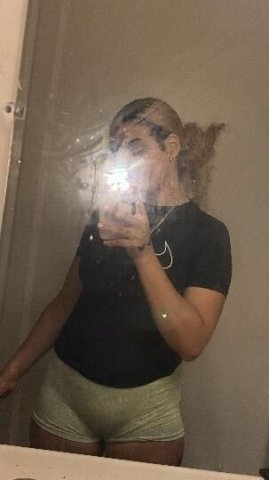 Pretty Lil Freak 💋 - 1