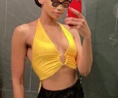😸 Available for Video Calls 🤩 - Image 3