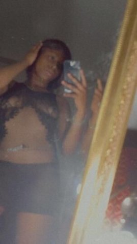 COME❤ SEE 👀A REAL 💕 BADDIE 🤤FREAK 💦BITCH🫦 - 1