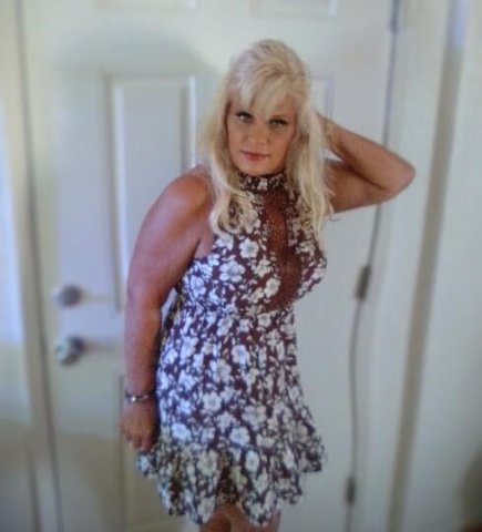 Sexy Fun Milf available for your Pleasure - 1