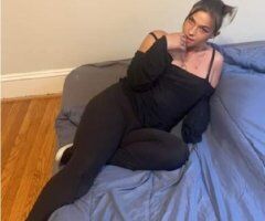 Queen B - Image 5