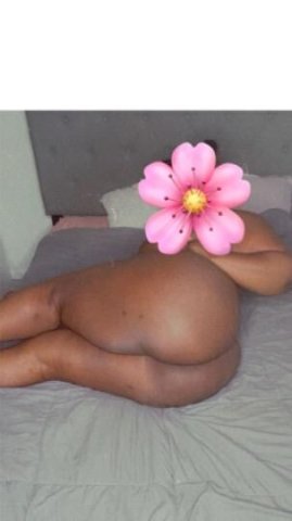 Let me eat that dick up and swallow it🫦🍆💦pretty pink creamy pussy🐱💕 - 1