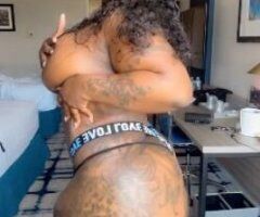 the florida water u been missing daddy over 50 tats pink prerry tight - Image 3
