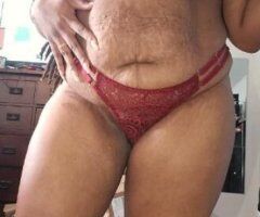 Space Coast escorts - Educated Busty, Curvy Jamaican woman, for the discerning gentleman appetite
