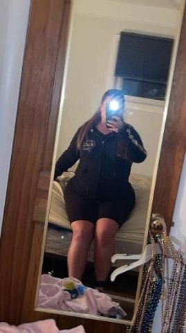 YES IM REAL 🙄 JUST TOO FINE & TOO THICK N CURVY 🥰 DONT BE SHY CHECK MY BIO 💯 - 1