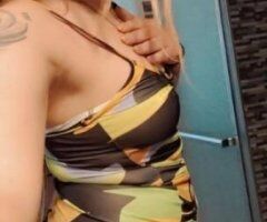 sexy girl next door - Image 2