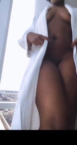 Discrete Incalls 🥰 starting at 8pm Looking 4 regulars 💖 😘 pretty face w/ a nice body ❤ Fetish Friendly😘 No talk back all good vibes - 1