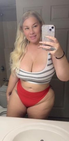🩷🩷🩷busty blonde🩷🩷🩷 visiting - 1