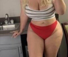 🩷🩷🩷busty blonde🩷🩷🩷 visiting - Image 2