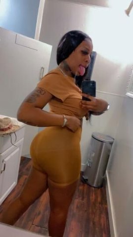 Available ✅ Thick🍑Pretty🥰 Available 💋💦 - 1
