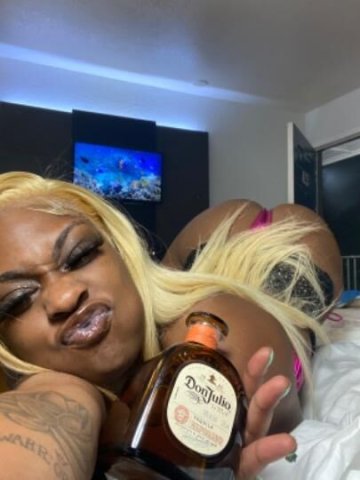 CHOCOLATE SWEET AND PETITE BABY🫶🏾💕incalls good content petite chocolate💕ITS COCOA - 1