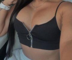 young and sexy girl 🍑 - Image 2