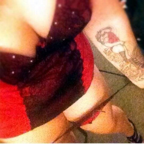 Your Place ONLY a Discreet BBW Treat is on HER way 🤩😍😘 - 1