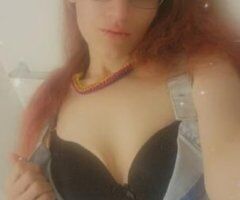 Everett escorts - Lovely Lilly Looking to Play