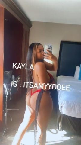 Light Skin 🥰With Amazing Body💋Cum Enjoy This Wet Kitty💋😘 - 1