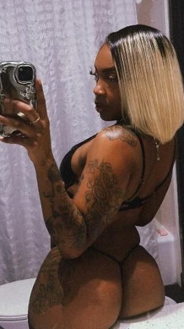 💦Yummy🤤 Come Get A Taste👅 - 1