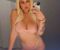Busty Blonde Playmate - Image 2
